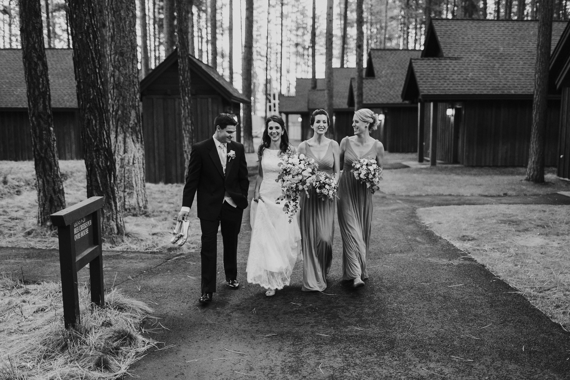 five-pine-lodge-wedding-photographer-038