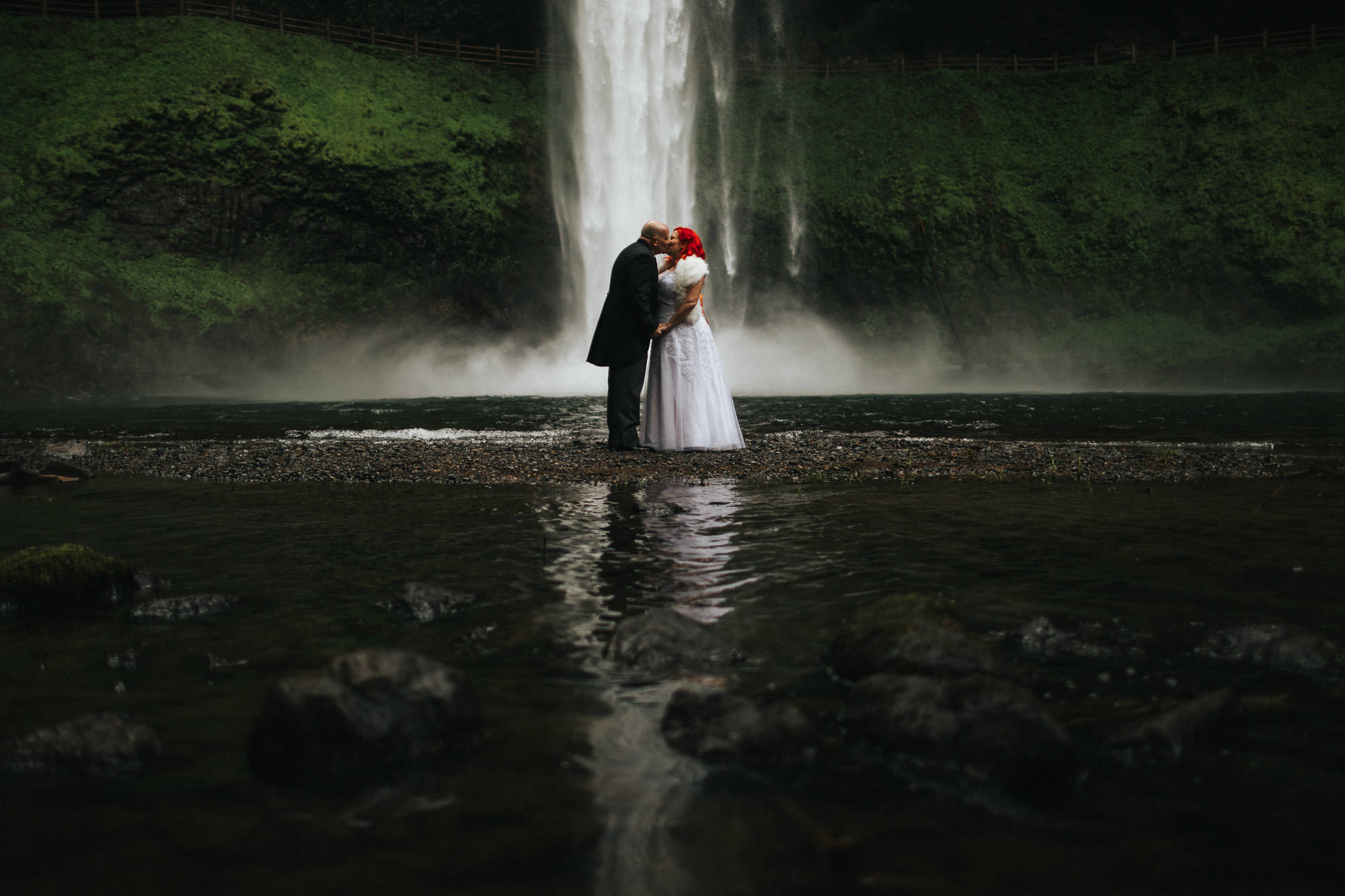 silver-falls-oregon-wedding-photographer-041