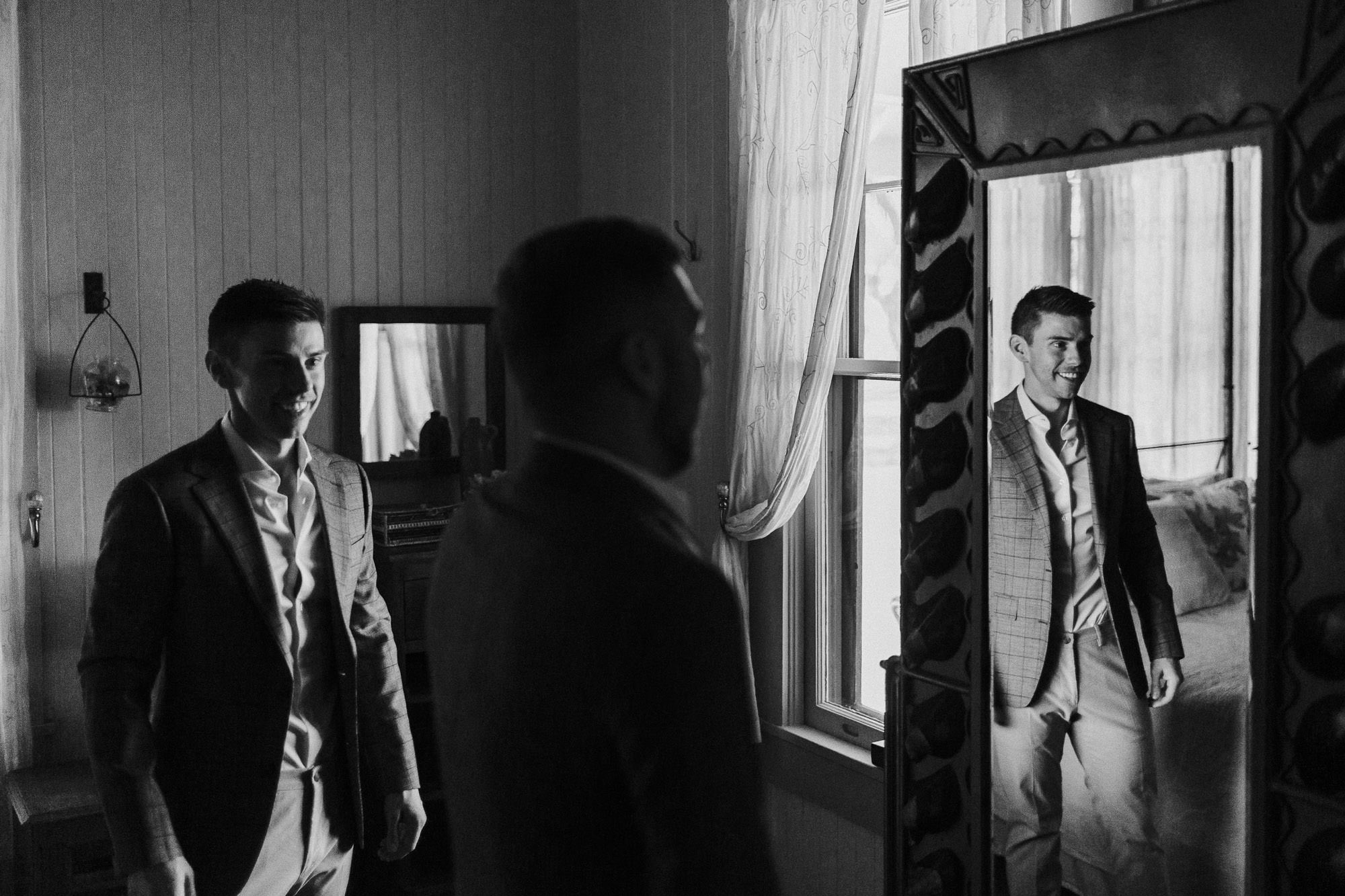 gay-wedding-getting-ready-mirror